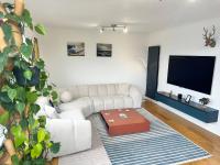 Duplex Penthouse with Secured Parking Finnieston - B&B Glasgow