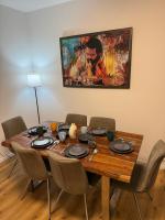 NEU - APARTMENT FOR 6 IN HAGEN- DIRECT PARKING! A45 - A1 - A46 Richtung Dortmund Netflix - WIFI, Fully-Automatic-COFFEMASHINE, KITCHEN, NETFLIX, DISNEY - Chambres d'hôtes Hagen