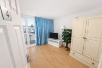 Spacious Double Room in Shared Flat - B&B Sutton