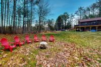 4-Season Family Base! 13 Mi to Lake Winnipesaukee - Chambres d'hôtes Center Barnstead