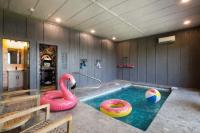 Mountain Waters - Pool Theater & Views - B&B Sevierville