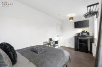 Bright & Modern Room in Brixton - Shared Bathroom - Ferienwohnung London