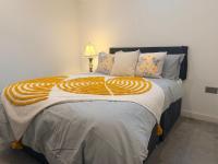 2BR, 3double bed, 2 bath, WiFi , free parking - B&B Bradford