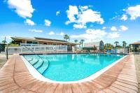 Diplomat Resort | Beach & Pool | Work. Relax. Play. - B&B Cocoa Beach