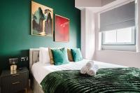 Spacious Central Location For Families Walk to All - Chambres d'hôtes Manchester