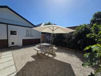 Central City House - 5 rooms, 10 people - B&B Christchurch