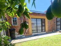 Yellow Bowtie - Bed and Breakfast Rustenburg