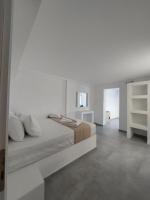 Puerto Serifos - B&B Livadi
