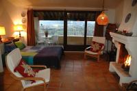 Loft con chimenea y terraza con vistas - Cal Caterino - B&B Montesiños