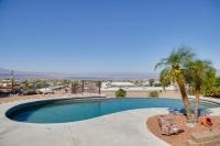 Infinity Pool & Lake Views: Havasu Group Escape - B&B Lake Havasu City