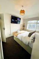 The Lockside By Allsquare Stays 5BDR Heathrow M4 M25 M3 - Ferienwohnung Staines-upon-Thames