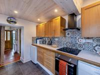 4 Bed in Bala 94665 - B&B Bala