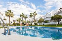 Piso en urbanización con piscina, pádel, tenis y golf - B&B Isla Cristina