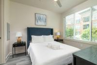 Riverfront Stay Downtown Views Queen Bed Free Parking - B&B Fort Worth