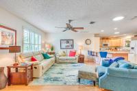 Home in The Villages with Lanai and Private Hot Tub! - B&B The Villages