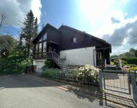 Elegant retreat with mountain panorama and tranquility - Bed and Breakfast Tringenstein