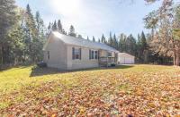 3BR 2BA with direct VAST Trail access on 10 Acres - B&B Norton