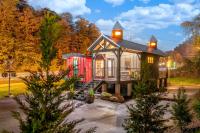 Unique & Authentic Train Depot Vacation Experience - Bed and Breakfast Pigeon Forge