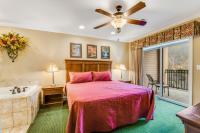 Downtown Summit Manor Sleeps 8 Mtn Views Pool - B&B Gatlinburg