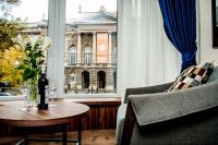 Nomad Luxury Suites - Bed and Breakfast Belgrado