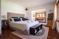 Ultra Luxe Villa w Stunning Pool Paradise - B&B Casale Torre San Giovanni