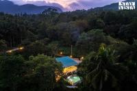 StayVista at Aradhya Villa with Infinity Pool, Lawn - Ferienwohnung Wondh