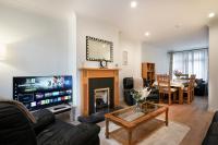 Lovely 4BR Townhouse in Heart of Queens Quarter - Pass the Keys - B&B Belfast