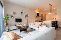 Brand new apartment with garden and parking - B&B Ostenda