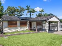 4 Bedroom with Private Cinema, Pool 2Parking - B&B Brisbane