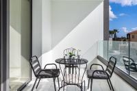 Hinoki 2-Bedroom Apartment - Bed and Breakfast Larnaca