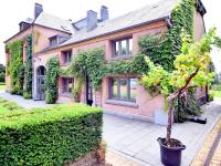 B&B Jamoigne - Luxurious castle with hot tub in the Belgian - Bed and Breakfast Jamoigne