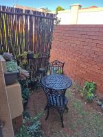 Cozy City Studio Escape - B&B Centurion