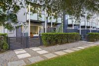 Central 3BR Parnell Townhome with Secure Parking - B&B Auckland