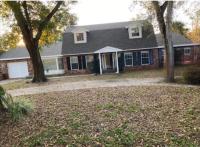 5 Bedrooms, 4 Bathrooms, Pool, Gym, Sleeps 16 Leesburg Retreat!!!! - Chambres d'hôtes Leesburg
