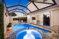 3 Minutes To Beach, Dining, & Nightlife, 4 Bedroom, 4 Bathroom, Equipped With Pool & Spa Lux Family Home Sleeps 10 - B&B Naples