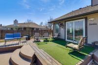 Hot Tub, Pool, and Fire Pit! Solar-Powered Hutto Gem - B&B Hutto