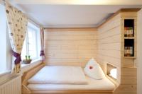 Apartment (3 Adults)