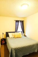 Downtown Blue Room at Villages on Aurora - Ferienwohnung Ironwood