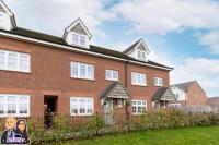 Kirkstall by Alt-Stay Contractor Accommodation - 4 Bed Contractor Home With Parking, Wi-Fi & Full Kitchen - Ideal For Long stays - B&B Wakefield