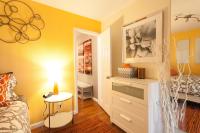 Mango Tango - A Block to the Water! - B&B San Diego