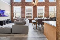 The Top Floor Penthouse 4 BR 3 Bath 2 000 Sq Ft - Bed and Breakfast Indianapolis