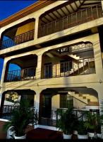Ahra Suites First Floor with ocean view - B&B Kingstown