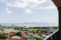Ahra Suites First Floor with ocean view - B&B Kingstown
