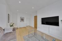 Luxurious One Bedroom and Two Bathrooms - B&B London