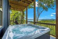 Lux Cabin Lake Views, EV Charger, Game Room! - Bed and Breakfast Sevierville
