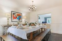 Sobo House, Southbourne Beach, Bournemouth Sleeps 12, with hot tub - B&B Bournemouth