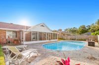 Dog-Friendly Home with Private Pool & High-Speed WiFi - Near Beach & Boat Launch - Chambres d'hôtes Gulf Breeze