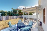 Dog-friendly home near beach with enclosed yard grill W&D AC garage & WiFi - B&B Panama City Beach