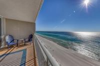 Light-filled beachfront condo with shared pool hot tub & beach access - B&B Panama City Beach