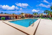 Relaxing townhome with pool tennis court beach access balcony patio & TV - Ferienwohnung Panama City Beach